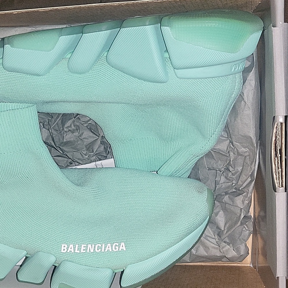 Balenciaga Speed 2.0 Sneakers - Picture 3 of 7
